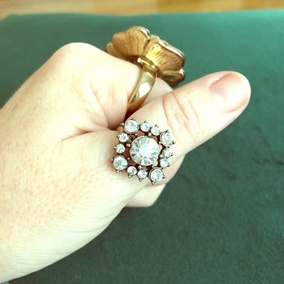 💍 Stunning Rhinestone Ring - Picture 1 of 3